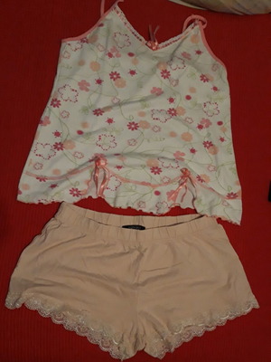 Women's pyjama set like new, medium size, with thin straps