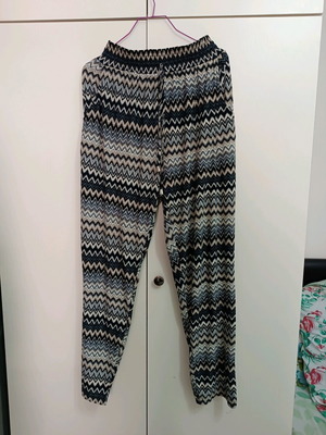 Pants like new, size M, white and blue