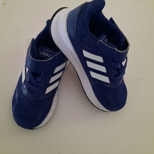 Adidas sports shoes size 24 like new, blue with white stripes