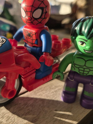 Lego figures Spiderman & Hulk, pack