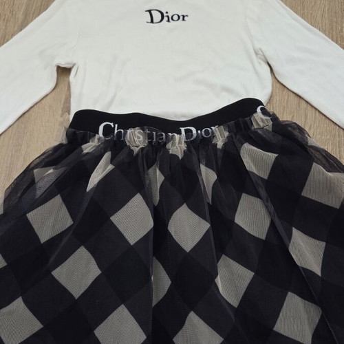 Set blouse and skirt for 4-5 years old