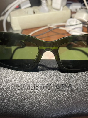 Balenciaga BB0328S green recycled acetate sunglasses new