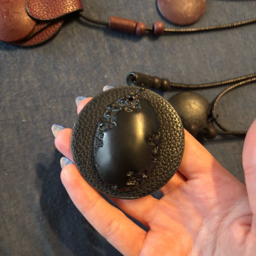 Unique necklaces like new, set of 2, black and red