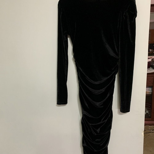 Shein velvet dress like new, black, size S with padded shoulders