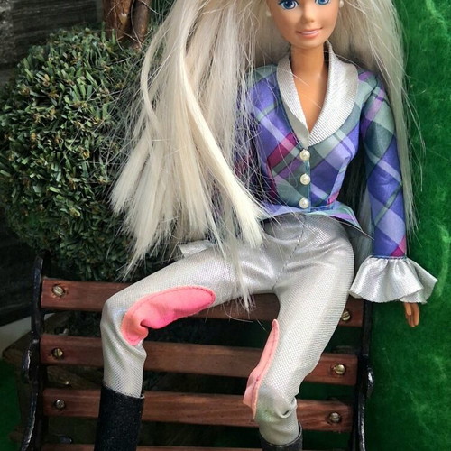 Vintage Horse Riding Barbie International Doll 1994, Mattel