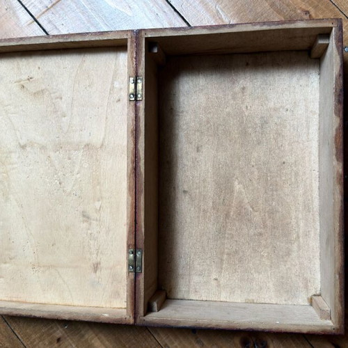 Vintage Decorative Wooden Jewelry Box with Starburst Design
