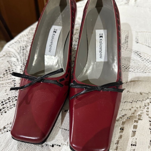 Kalogirou red pumps used, size 37.5