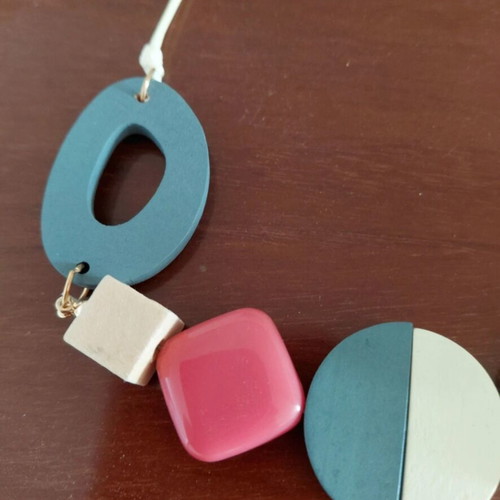 Wooden colorful necklace like new