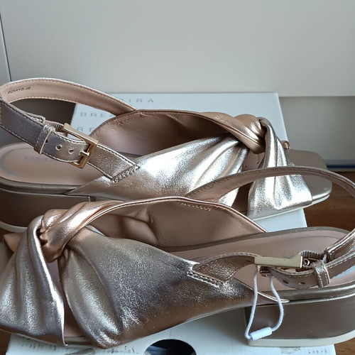 Geox sandals new, gold color, size 38