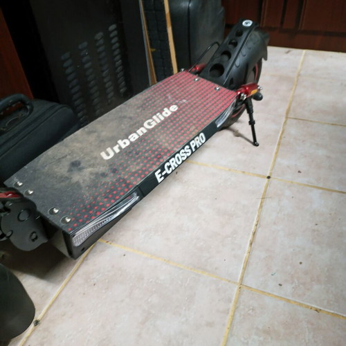 Electric scooter like new, still with protective film