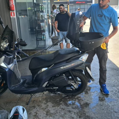 Sym 200 scooter used, 2024 model with alarm and new tires