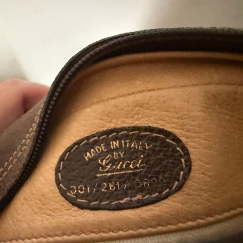 Gucci shoulder bag used, brown with minor discolorations