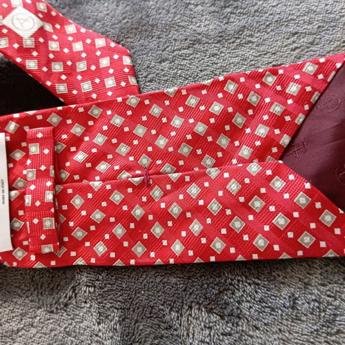 Giorgio Armani silk tie like new