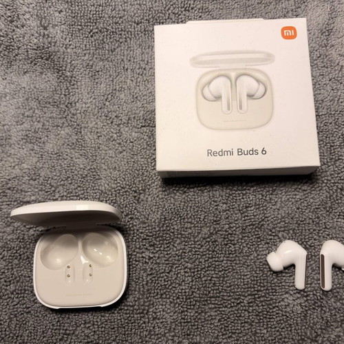 Xiaomi Redmi Buds 6 like new wireless earbuds