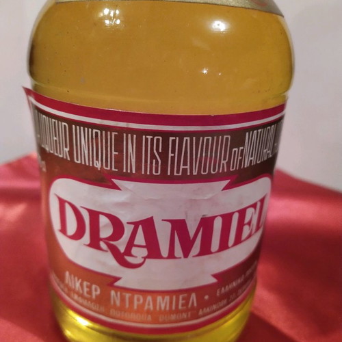 Various old drinks new, sealed