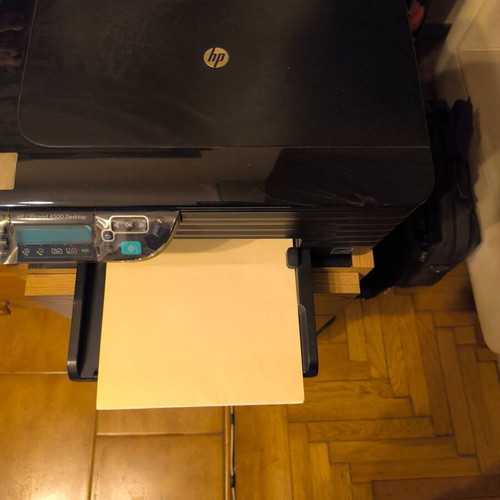 HP Officejet 4500 Desktop printer like new
