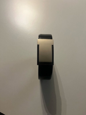 Men's leather belt like new, black with metal buckle