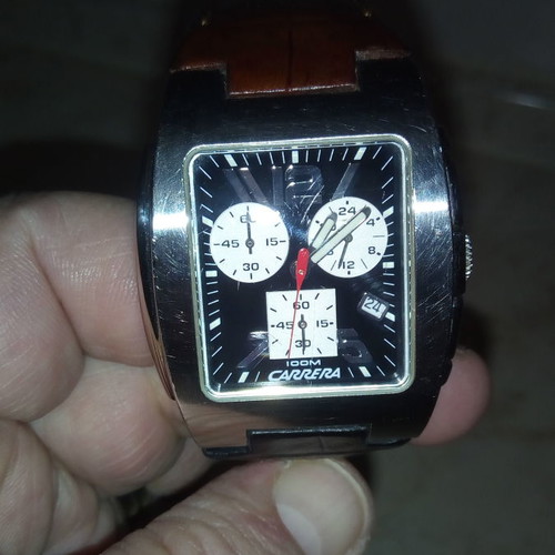 Carrera chronograph used with bracelet and leather strap
