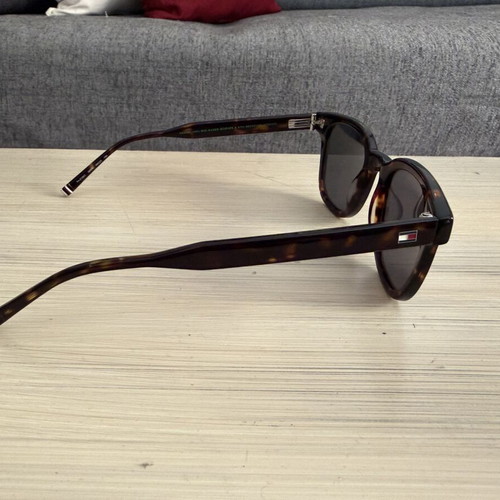 Tommy Hilfiger sunglasses, brown