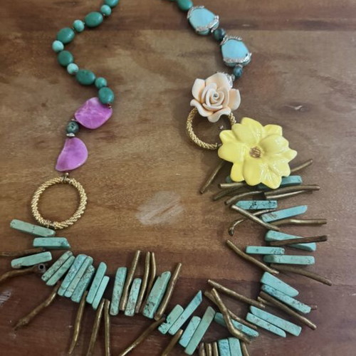 Long necklace Katerina Psoma with semi-precious stones like new