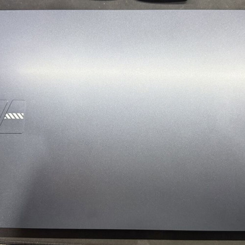 Asus Vivobook 15 X1504VA i7 16GB 512GB SSD like new