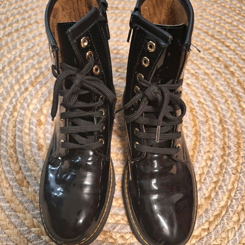 Kotofey black patent boots for girls size 36 used