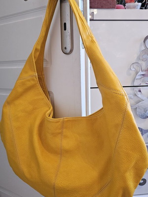 Italy leather shoulder bag used, yellow