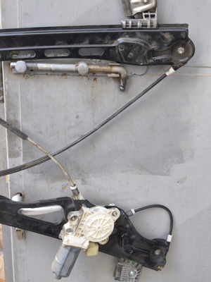 Mercedes W211 right front window regulator with motor