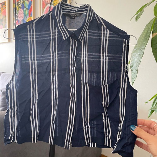 Crop striped shirt like new, white and blue, size XXS