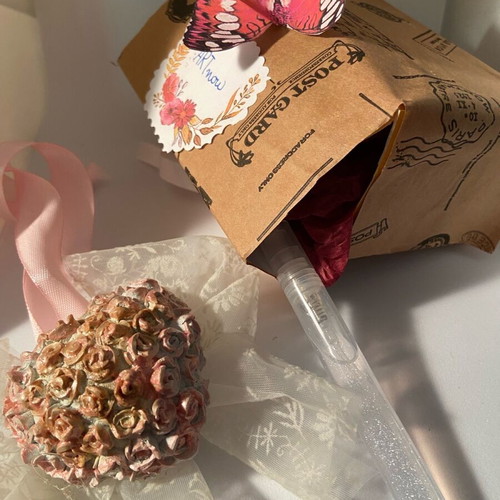 Decorative heart new, scented with plaster and bottle