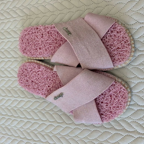 Slippers like new size 37 pink and white