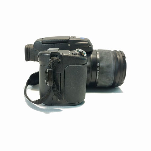 Sony Cyber-shot DSC-R1 camera with Carl Zeiss Vario-Sonnar T lens used