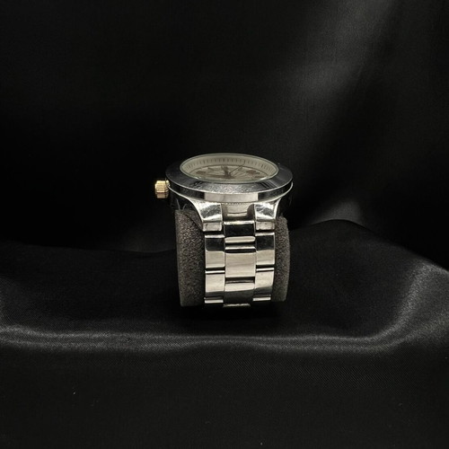 Loisir women's watch used with 2 bezels and stainless steel bracelet