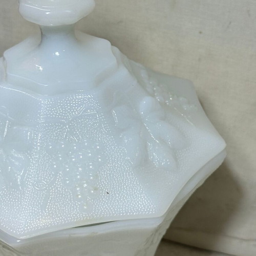 Vintage Milk Glass Candy Dish with Lid embossed grapes 20 cm used
