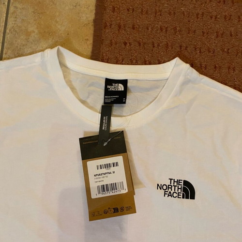 The North Face t-shirt new, size M, black and white
