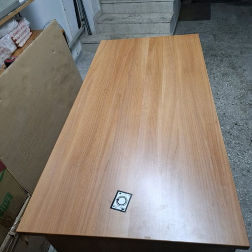 Desk used 140x70x75 cm
