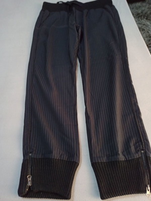 Παντελόνι 3 guys σαν καινούργιο, μπλε με ρίγες, μεγέθη M και L