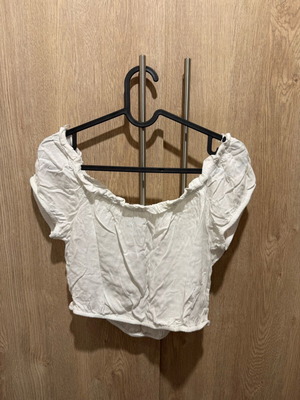 Enzzo crop top white size large like new