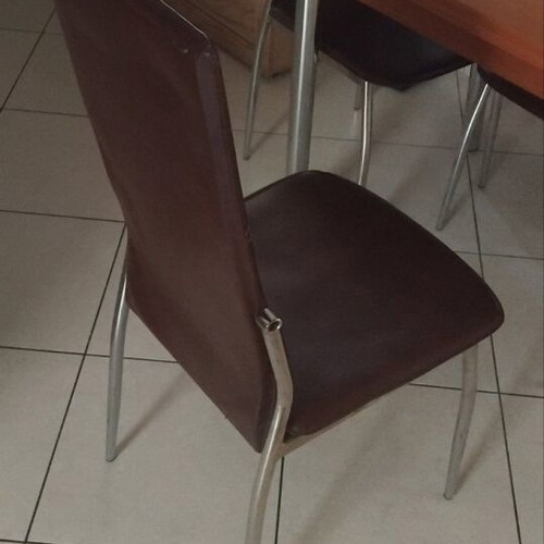 Dining table with 4 chairs used, dimensions 1.10 x 0.70 m