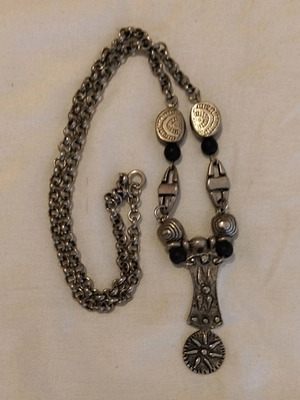 Vintage boho necklace like new, silver