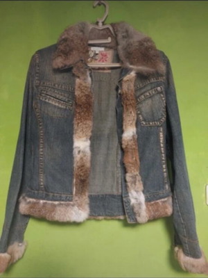 Ysatis used blue jacket with fur in good condition