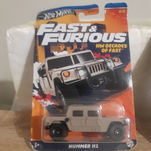 Hot Wheels 4x4 Hummer H1 and Land Rover Defender set new