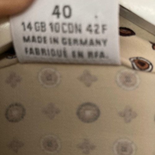 Lucia women's shirt like new, beige brown print, size XL