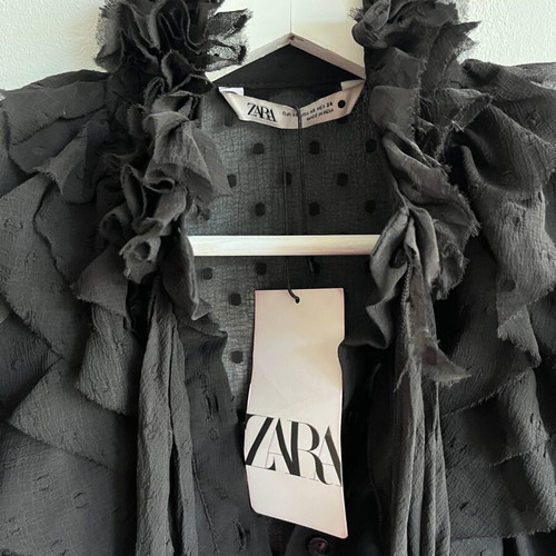 Риза Zara XS черна нова с етикет