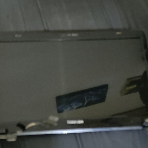 Toshiba Satellite L600-01B Screen with Hinges and Camera like new