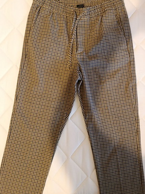H&M Slim Fit women's pants, check pattern, size S