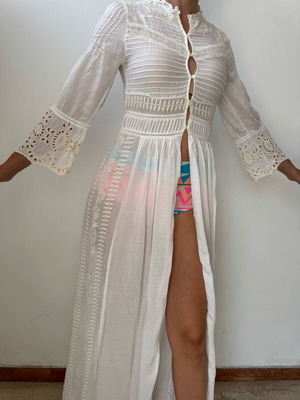 Maxi dress Zara white like new