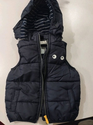 Children's sleeveless jacket like new for 18 months