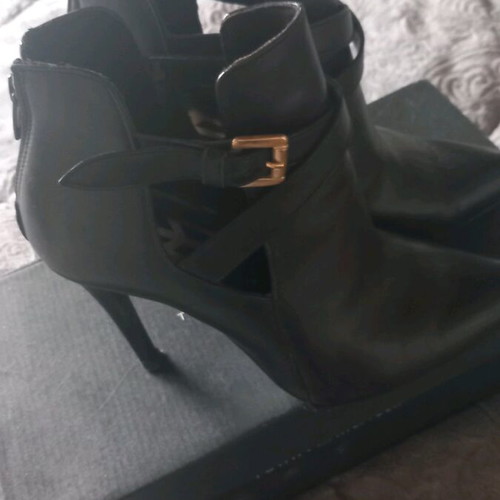 Women's ankle boots like new, size 37