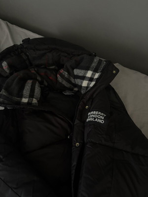 Burberry puffer jacket 2 in 1 black, brand new, size L